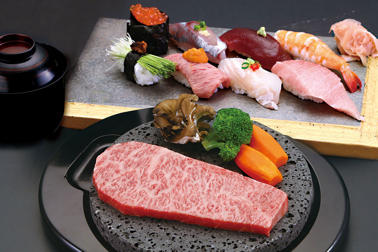 新鮮なネタを使ったお寿司とステーキを同時に味わえる豪華セットもおすすめ。