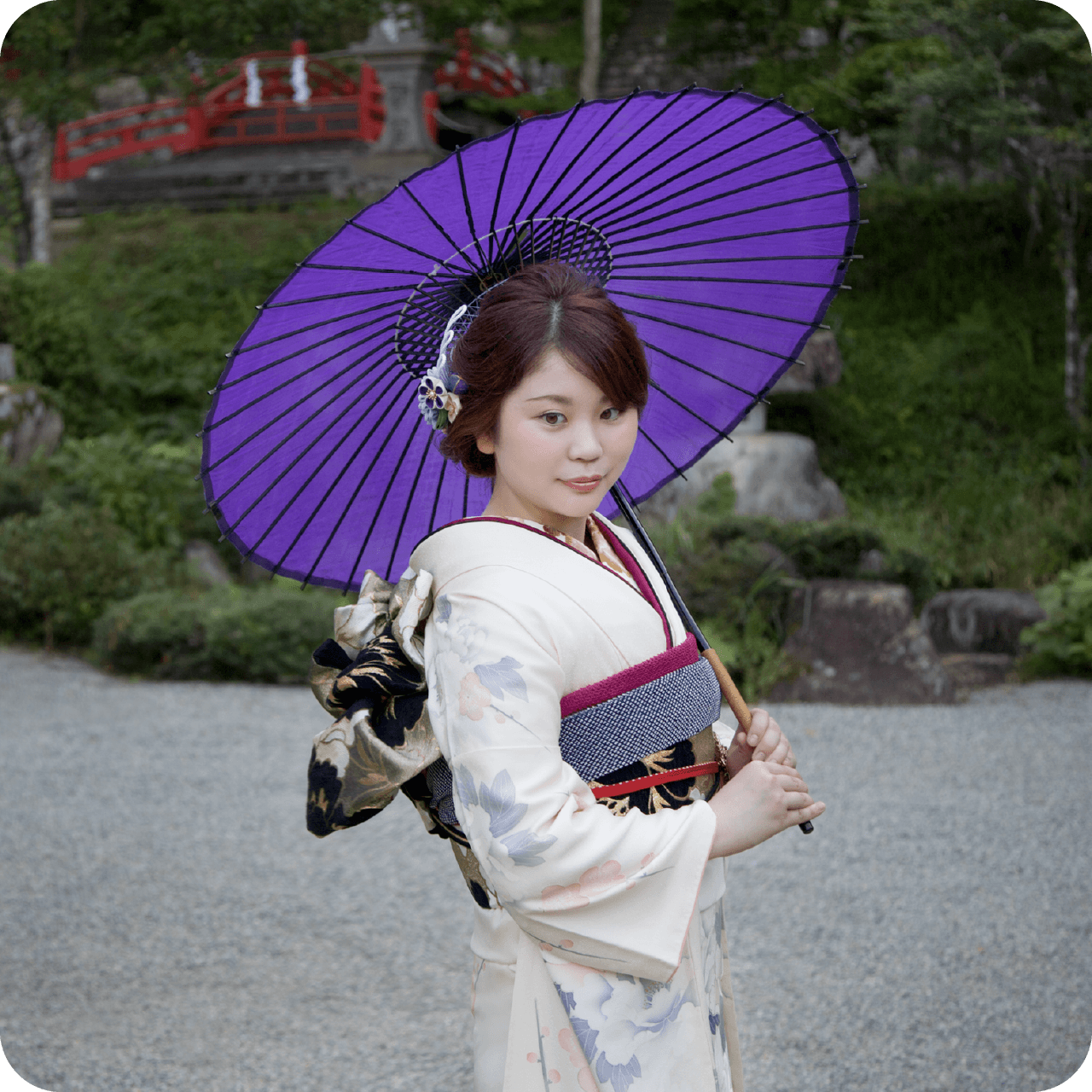 エム・デュー オーナーチョイスによる小物アレンジで今風に仕上げたママ振り。