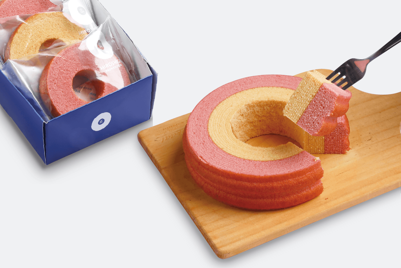 広重バームクーヘン バニラとイチゴのプレミアム紅白バーム 1,600円