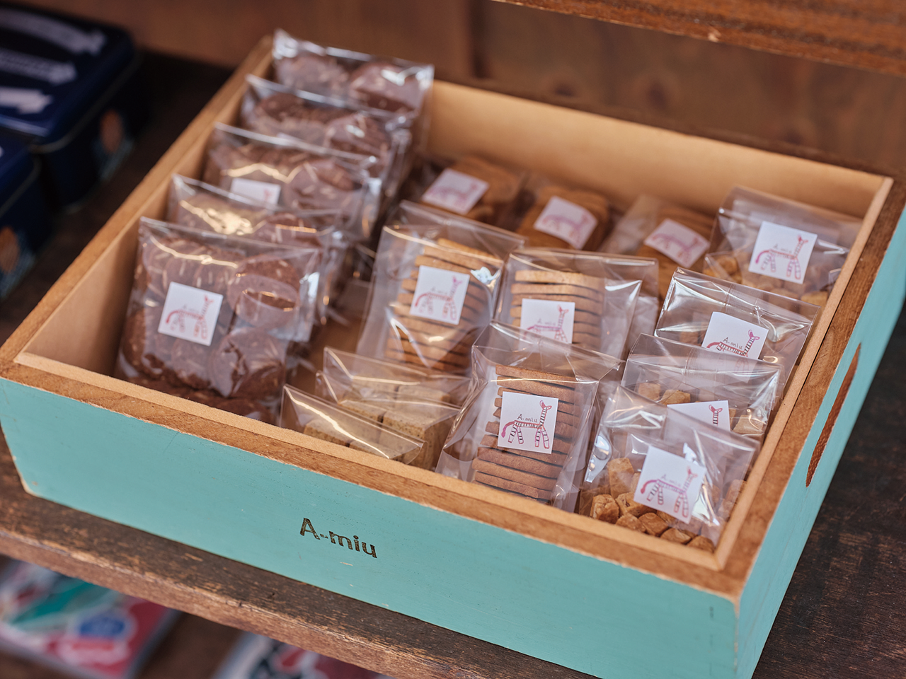 〈A-miu〉の焼き菓子の写真