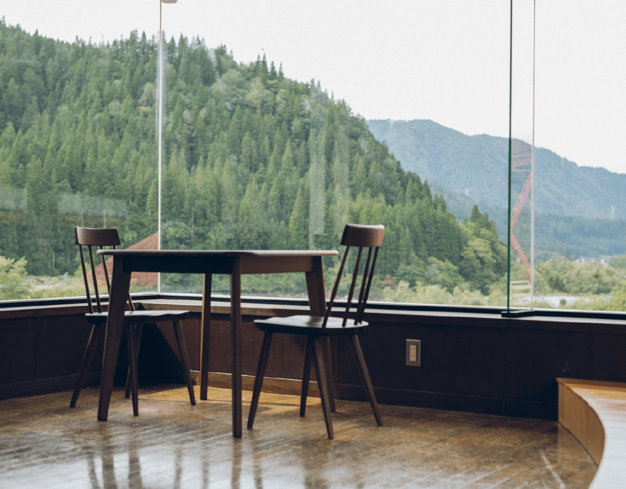 CAFE&SHOP 和仁の蔵　店内　テーブル席