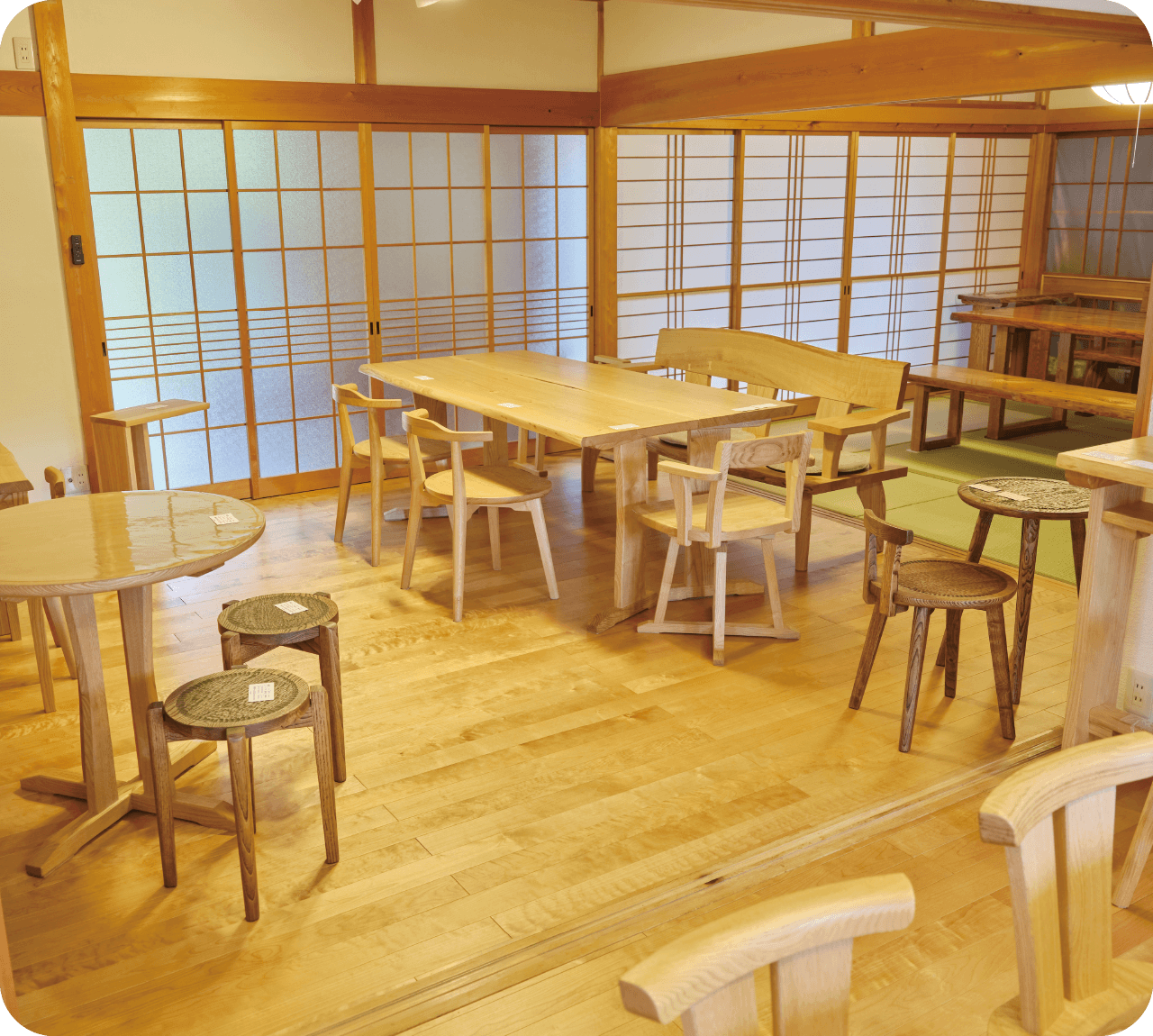 大鹿野工房の家具